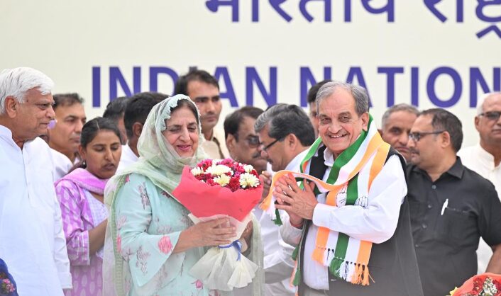 Chaudhary Birender Singh joined Congress in New Delhi on April 9, 2024